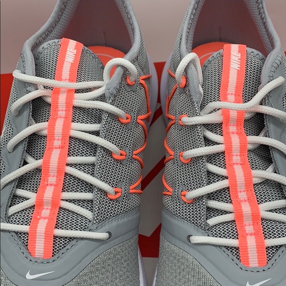 • NIKE VTR wolf grey/white-lava glow WMNS - Picture 9 of 16